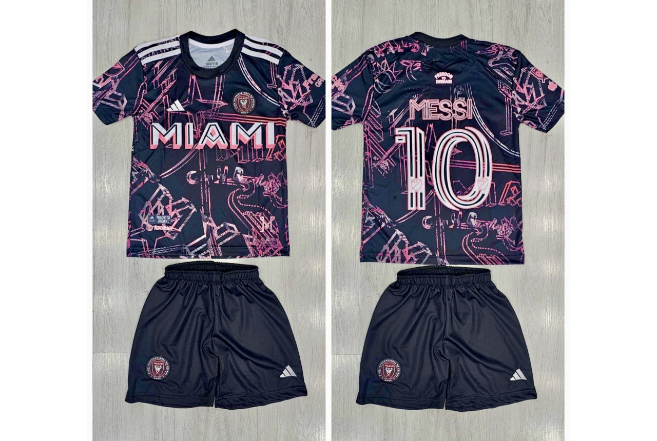 8375 Детски футболен комплект Inter Miami MESSI 10